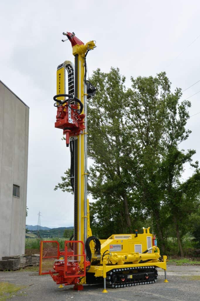 2611_Mi8_bohrgerät Massenza Drilling rigs